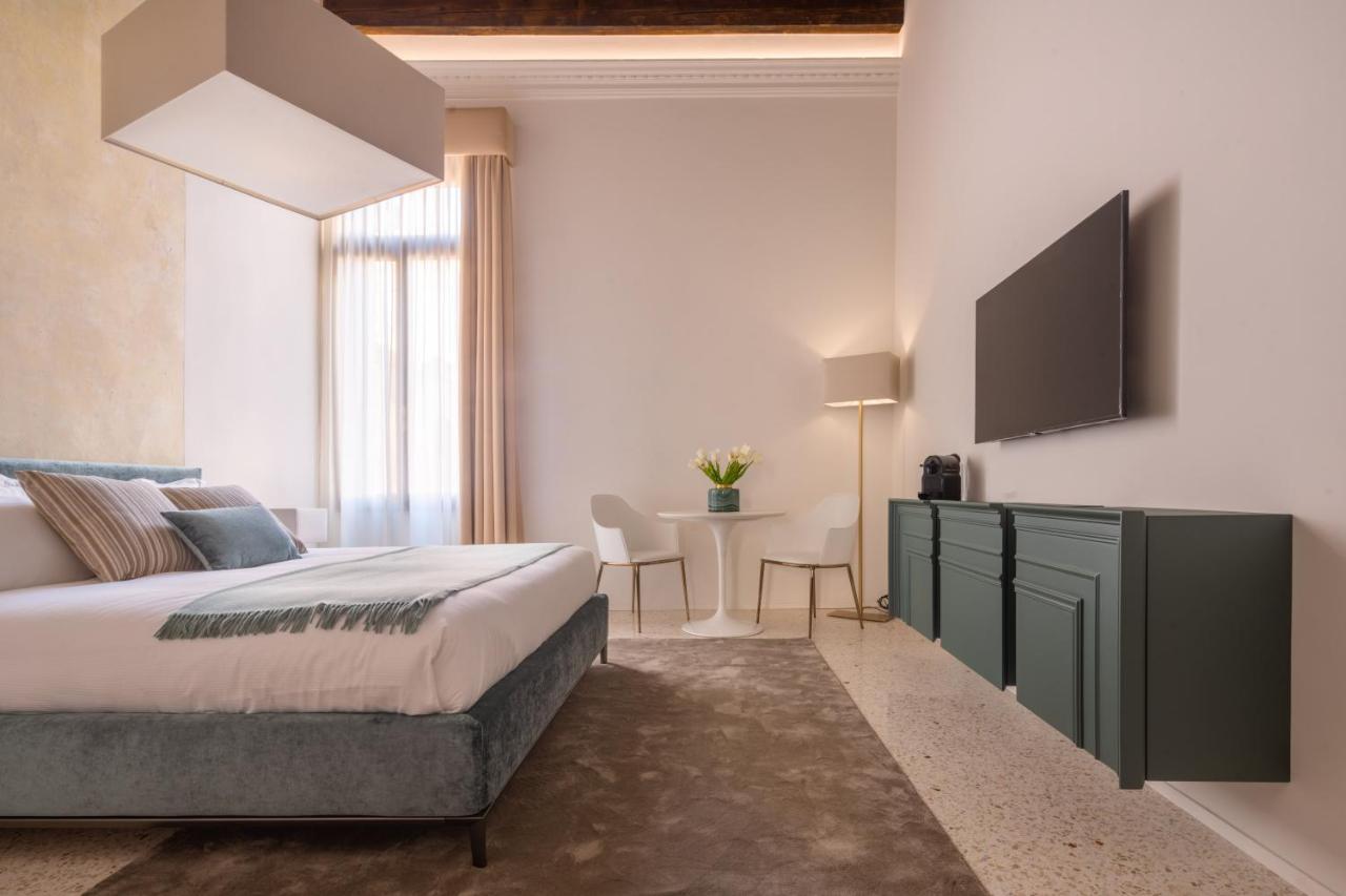 Ninfea Luxury Suites Venice Exterior photo